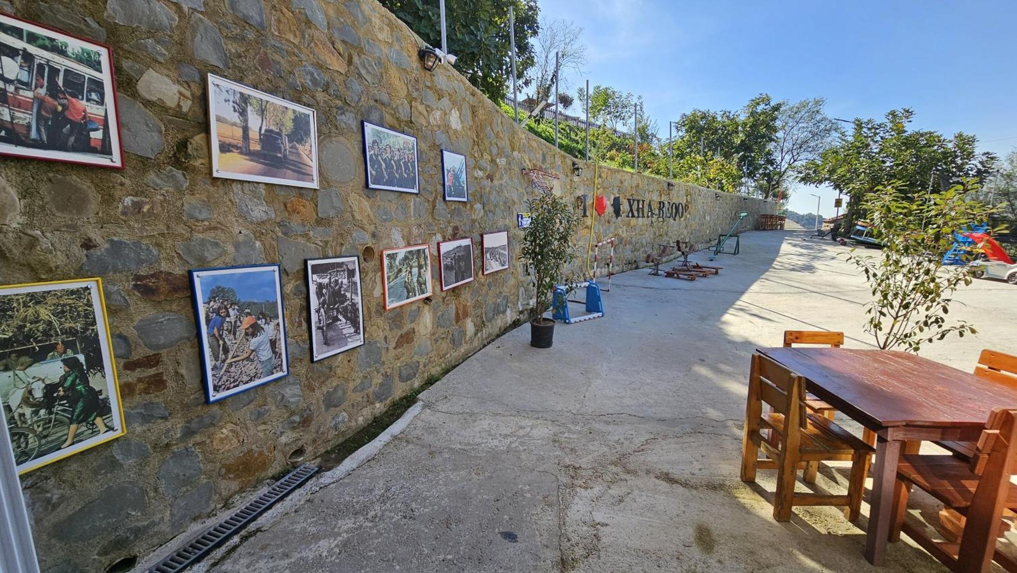Keshtjella Xhabeqos Ξενοδοχείο Ljaknasi Εξωτερικό φωτογραφία